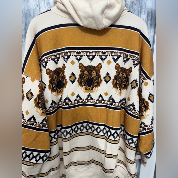 Free People Movement Sprint To The Finish Tiger Printed Hoodie - NWOT - Picture 5 of 12